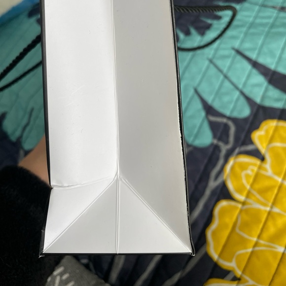 Paper bag chanel - Picture 3 of 5